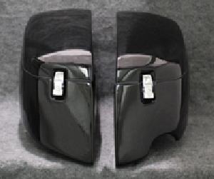 QUICK DETACHABLE HARD SADDLEBAGS FOR M109R (WITHOUT STOCK SIGNALS, WITH STOCK EXHAUST)