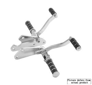 FORWARD CONTROLS WITH SMOOTH LEVERS FOR M109R - CHROME