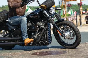 PRECISION™ CHIN SPOILER FOR ‘18-'19 SOFTAIL - BLACK