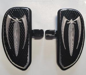 M STYLE CONTRAST CUT FLOORBOARDS FOR M109R-DRIVER OR PASSENGER (PAIR)