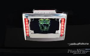 LIGHTED LICENSE PLATE FRAME FOR TRI GLIDE