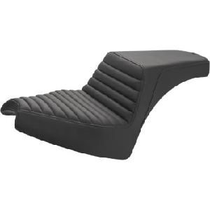 STEP UP SEAT - TUCK AND ROLL - BLACK FOR CHIEF 2022-UP