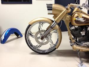 STRETCHED HEADLIGHT NACELLE FOR HARLEY ROADKING 26 WHEELS ((SELECT YEAR))