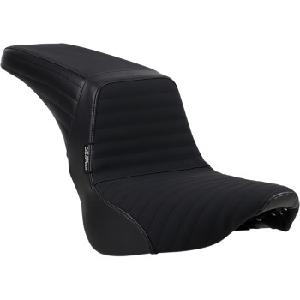 KICKFLIP SEAT — PLEATED GRIP FOR SOFTAIL FAT BOY