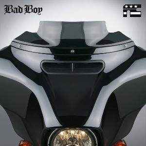 BAD BOY™ REPLACEMENT SCREEN FOR FLHT/FLHX 2014-UP MODELS