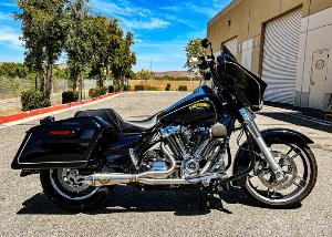 2017-PRESENT M8 BAGGER - BIG BORE 4.5