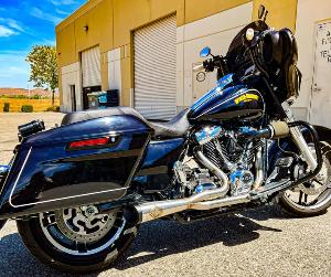 2017-PRESENT M8 BAGGER - CUTBACK