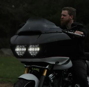 15-'23 ROAD GLIDE DESTROYER HEADLIGHT KIT BY DENALI®