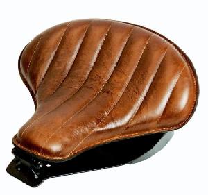 2025+ INDIAN SCOUT BOBBER SPRING SEAT 15X14 TRACTOR TAN LEATHER MOUNTING KIT