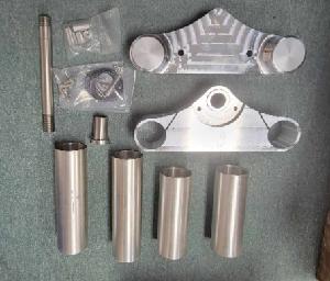 3 DEGREE TRIPLE TREE FOR M109R & FORK COVERS (To use with 21