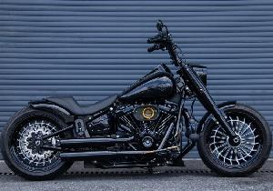 3D HOLLOW-OUT BLADE WHEEL PACKAGE FOR SUZUKI M109R