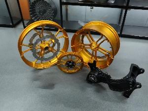 EXECUTIONER WHEEL - SINGLE SIDED SWING ARM PACKAGE FOR FAT BOY & BREAKOUT 2018+