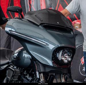Carbon Fiber Flare® Windshield for 2023.5-2026 Street Glide (FLHX)
