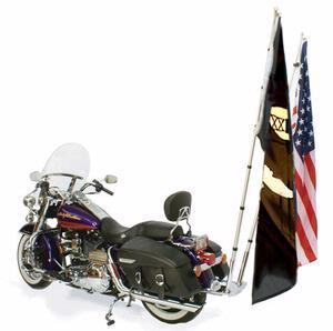 TELESCOPING FLAG POLE