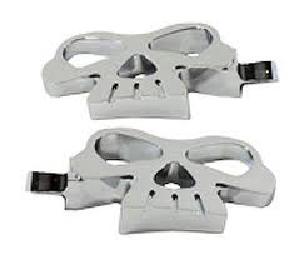 SKULL FACE FOOTPEG SET MALE MOUNT FOR HARLEY ONLY OR HIGHWAY PEGS FOR ALL BIKES (See description)