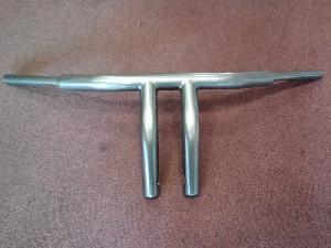 1 1/2 INCH T-BARS GUN METAL W/ 9 INCH RISE/ 9 INCH PULLBACK/ 3 1/2 INCH MOUNTING HOLE SEPERATION FOR KAWASAKI VN 900/ HARLEY