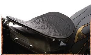 THE LUCKY F*CKER SOFTAIL SOLO SEAT KIT FOR HARLEY 00-06 FX SOFTAIL (EXCEPT DEUCE) / 00-11 FL SOFTAIL