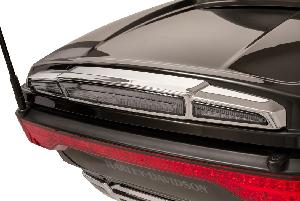 STREAK TRUNK LIGHT WITH LIGHTSTRIKE™ LIGHTING